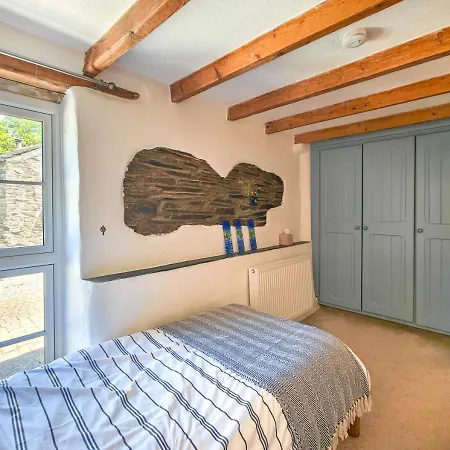 The Long Barn Holiday home Little Petherick